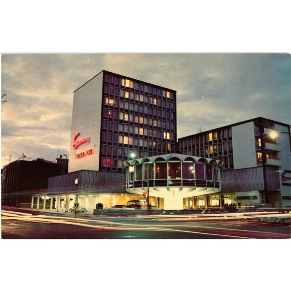 Auberge Seaway Motor Inn Canada Postcard - Picture 1 of 2